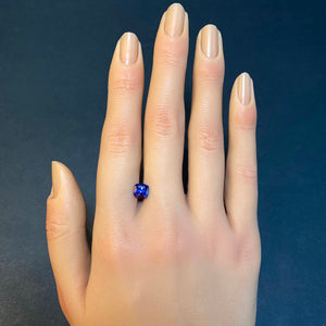 tanzanite gemstone violet blue 
