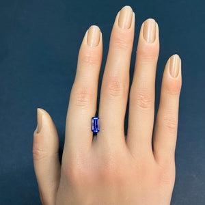 emerald cut tanzanite gem