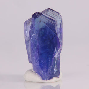blue violet tanzanite crystal