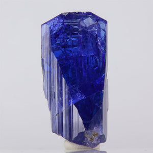 deep blue tanzanite crystal