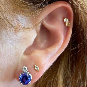 tanzanite stud earrings in white gold with diamond