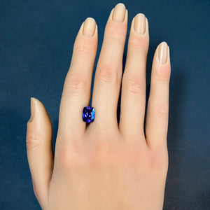 gemstone tanzanite violet blue rare gem