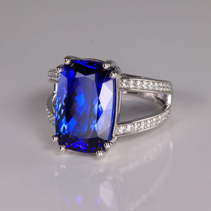 tanzanite gemstone ring with diamonds