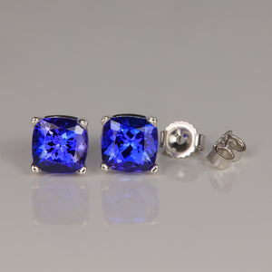 violet blue tanzanite gemstone earrings square cushion cut in white gold