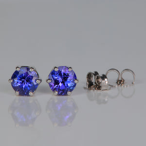 tanzanite round brilliant earrings in white gold with diamonds
