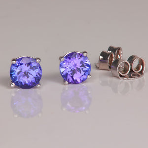 round cut tanzanite stud earrings