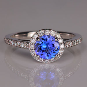 blue violet tanzanite ring with diamonds in white gold