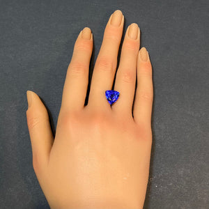 tanzanite gemstone trilliant cut