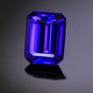Owners 18K Yellow Gold  Tanzanite Ring 9.57 Carats