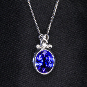 Tanzanite Pendant 2.05 Carat in 14kt White Gold