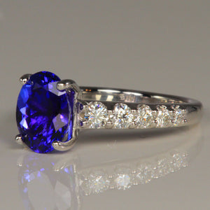 14K White Gold Oval Tanzanite and Diamond Ring 2.62 Carats