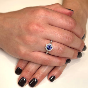 14k White Gold Tanzanite and Diamond Ring 1.23cts*