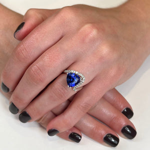 14k White Gold Trilliant Tanzanite and Diamond Ring 5.58 Carats