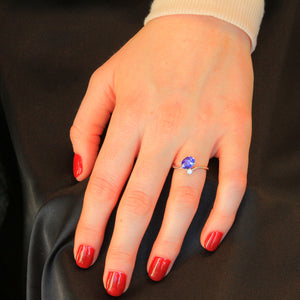 14K White Gold Oval Tanzanite and Diamond Ring 2.03 Carats