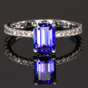 14K White Gold Emerald Tanzanite and Diamond Ring 1.86 Carats