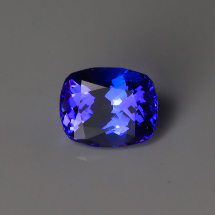 tanzanite gem antique cushion blue violet 