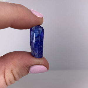 blue mineral crystal tanzanite