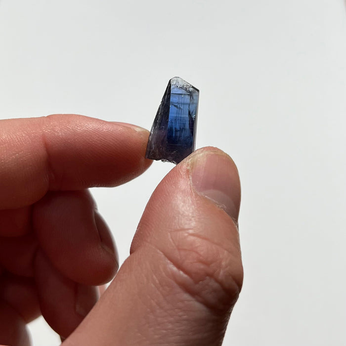 size of natural tanzanite crystal 