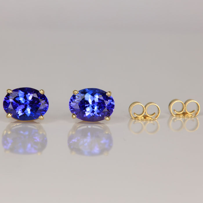 oval cut tanzanite gemstone earrings studs yellow gold