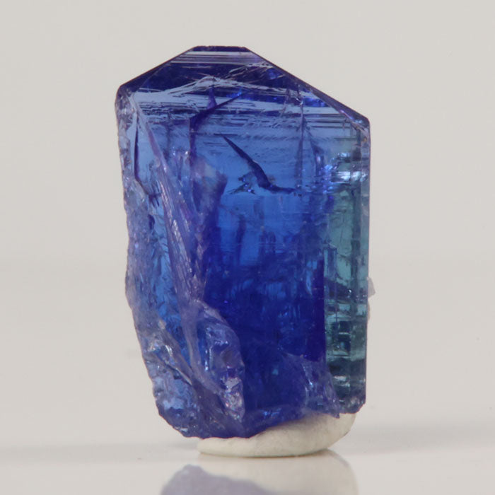 violet blue tanzanite crystal