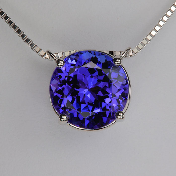 round brilliant tanzanite gemstone in white gold box link necklace