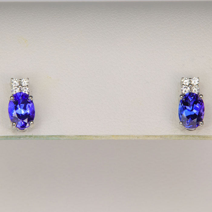 violet blue tanzanite gemstone and white gold with diamonds
