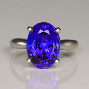 oval cut violet blue tanzanite gemstone ring in platinum 