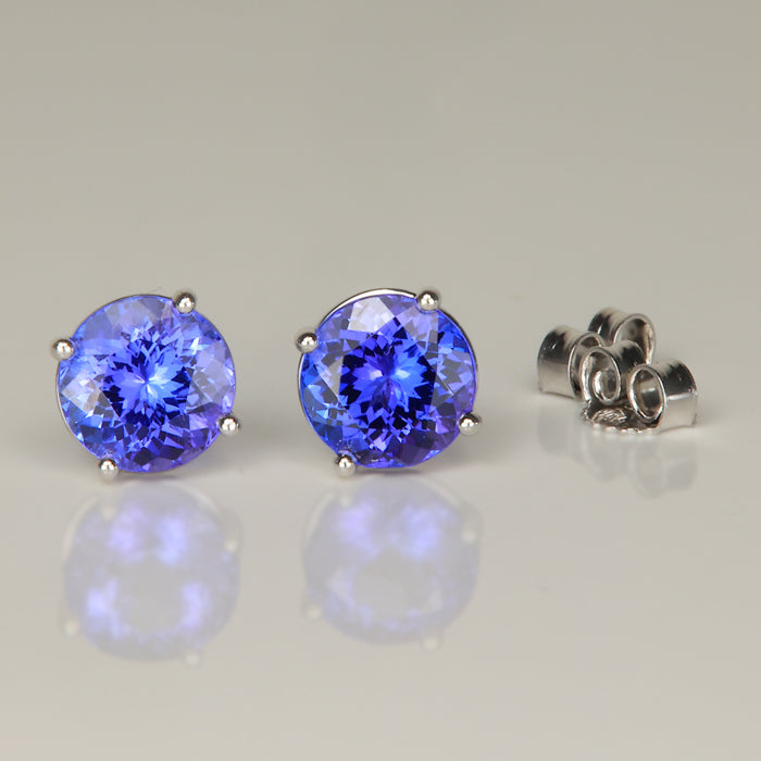 tanzanite stud earrings in white gold round cut