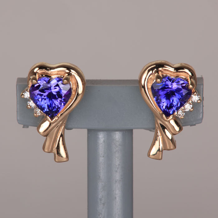 heart shape brilliant tanzanite earring with diamonds yellow gold