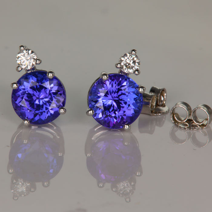 Tanzanite and Diamond earrings 14k white gold
