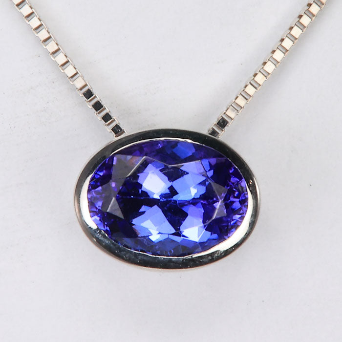 oval bezel set tanzanite gemstone pendant