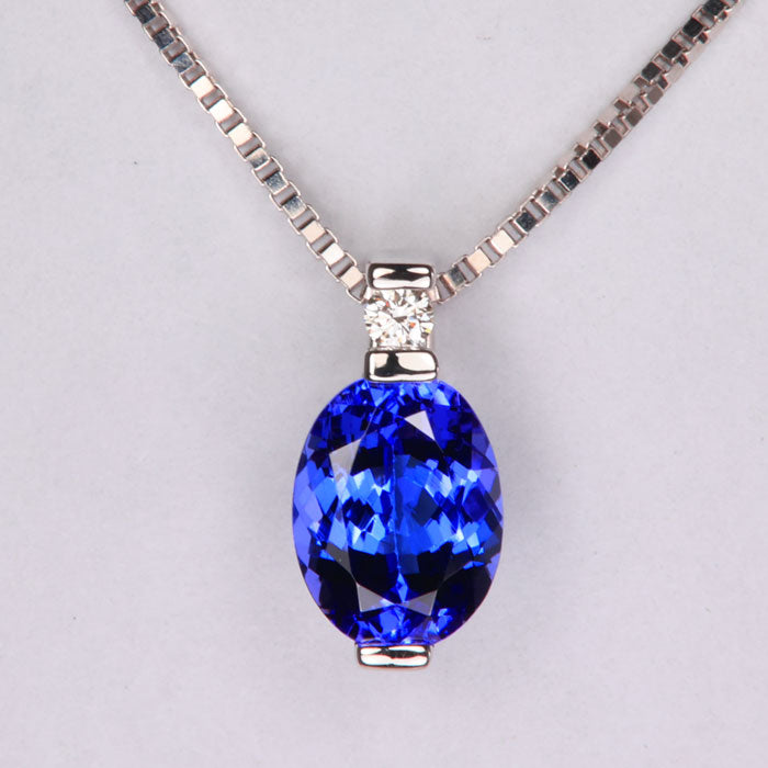 Oval Bar Set Tanzanite Blue Purple Necklace in White Gold with Diamond