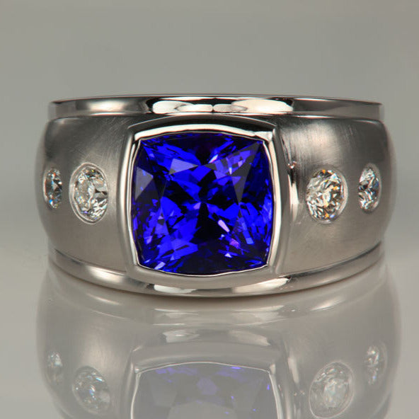 White Gold Square Cushion Tanzanite with Four Diamonds 5.22cts