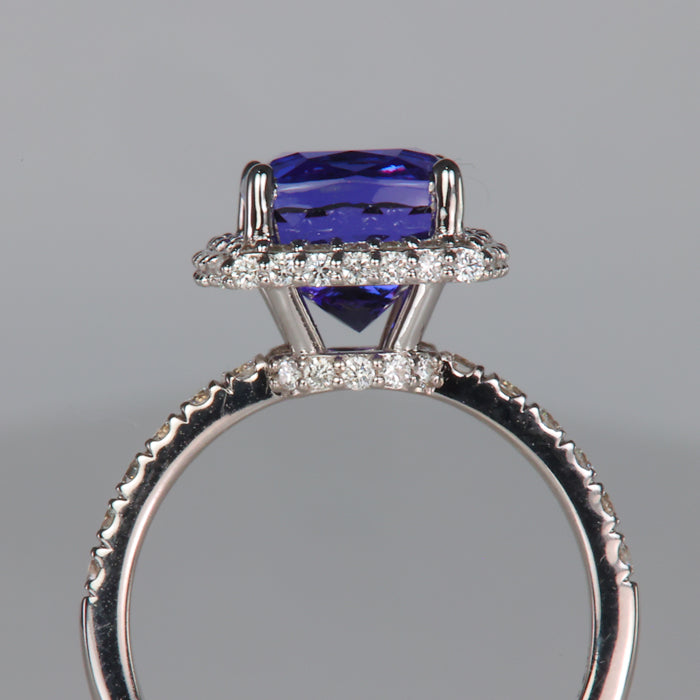tanzanite and diamond ring in white gold
