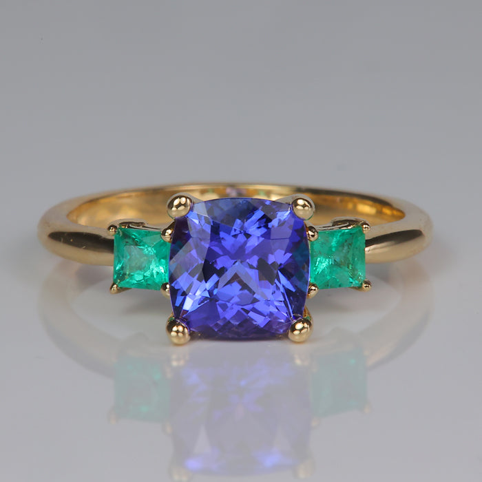 yellow gold tanzanite and emerald ring 