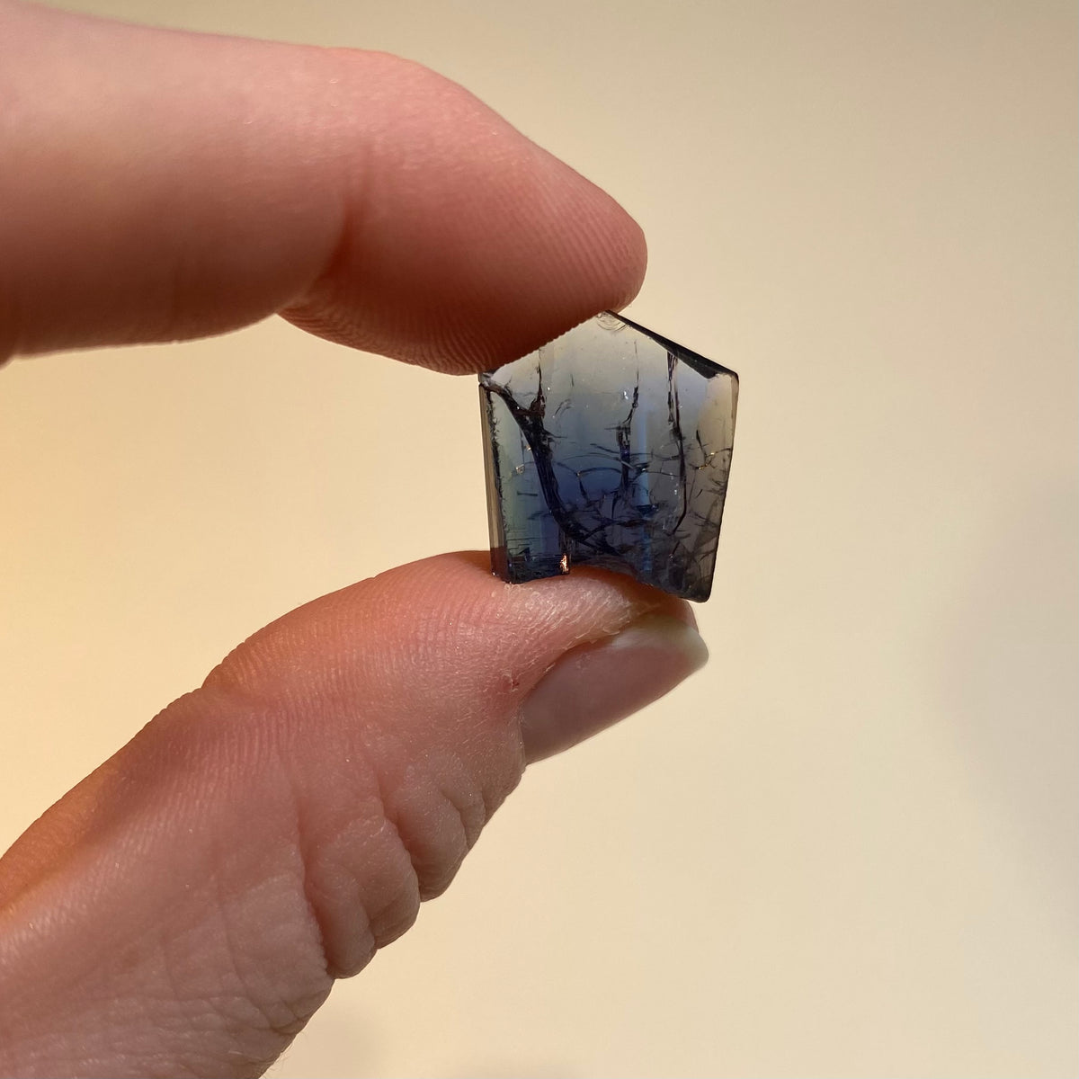 gemmy blue natural tanzanite