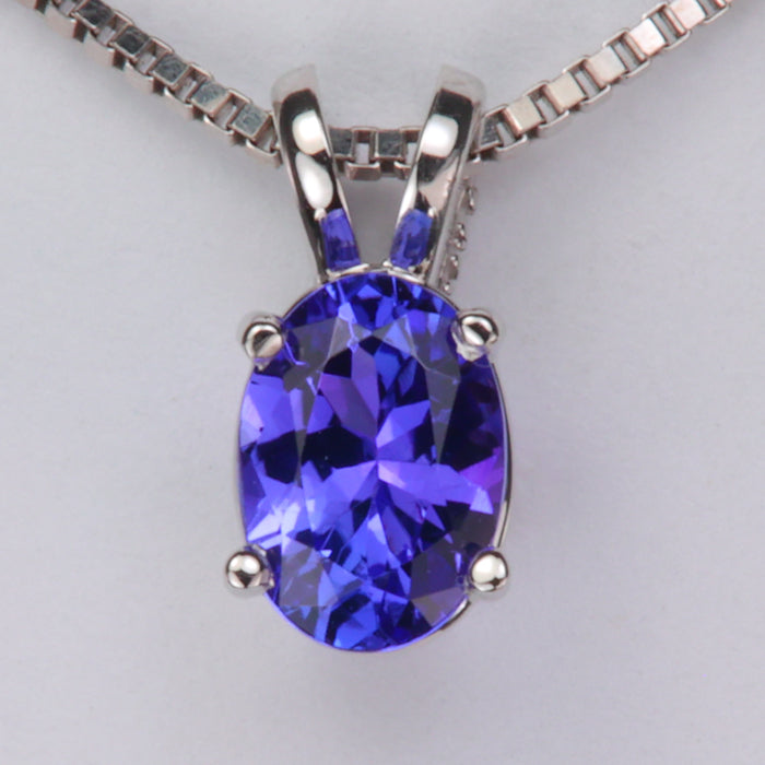white gold and tanzanite gemstone pendant