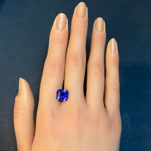 tanzanite gemstone square step cut