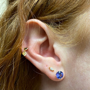 14k white gold round tanzanite stud earring
