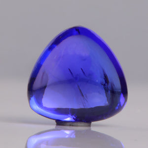 trilliant cabochon tanzanite