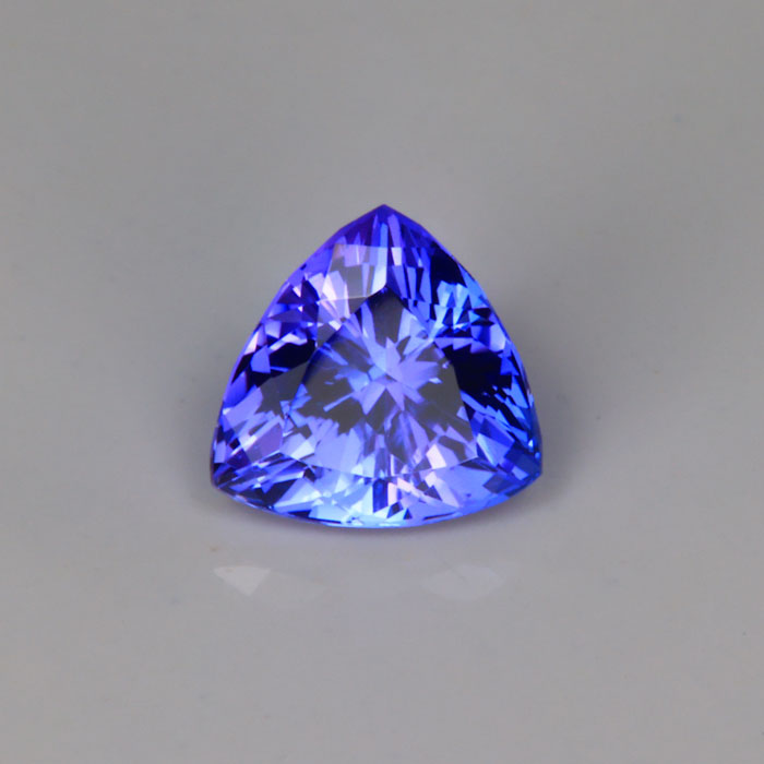 trilliant tanzanite gemstone blue violet