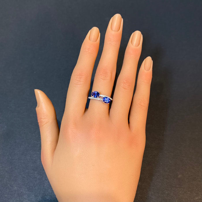 14K White Gold Oval Tanzanites and Diamond Ring Carats