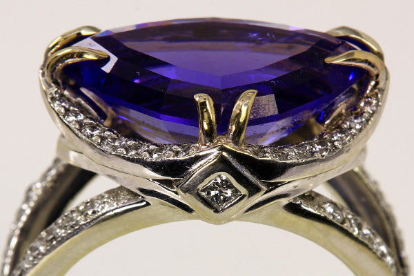 Shield Tanzanite 6.77 Carats Blue Violet Exceptional Color and Excellent Cut-14kt White Gold