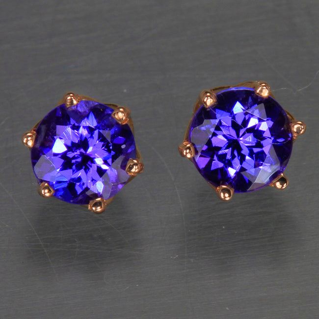 Tanzanite 1.17 Carats in Rose Gold Studs