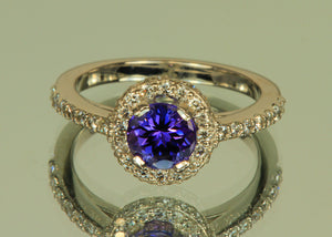 14 kt Gold with 1.00 Ct Blue Violet Exceptional Color Tanzanite