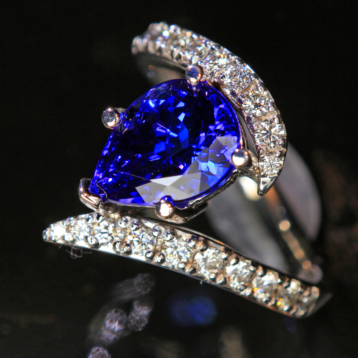 Pear Shape 3.85 Carat Tanzanite Ring 