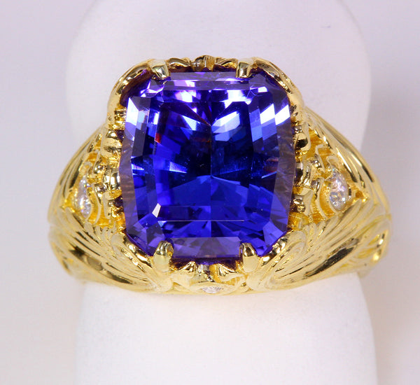  Best of Show Design-18kt Yellow Gold