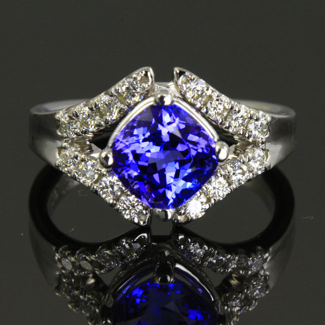 Tanzanite and Diamond Ring 2.48 Carats