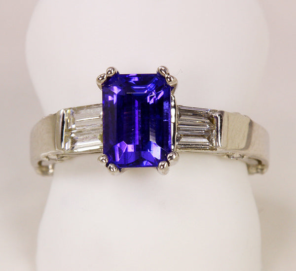Exceptional Color AAA Tanzanite and Diamond Ring
