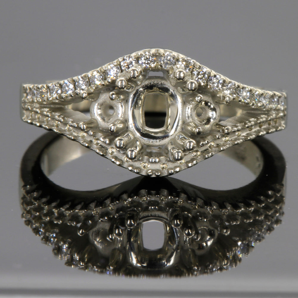Custom Ring Emerald Gerth